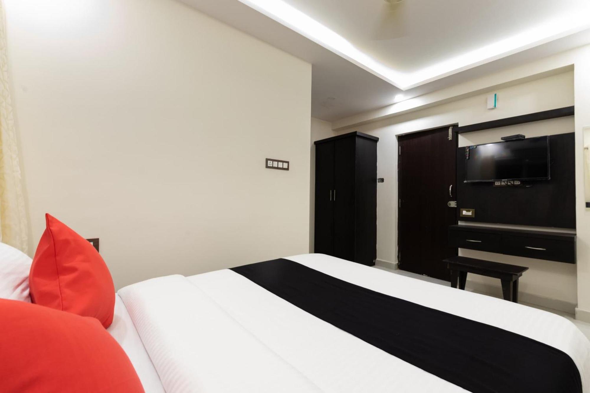 Capital O Regal Suites Bengaluru Zewnętrze zdjęcie